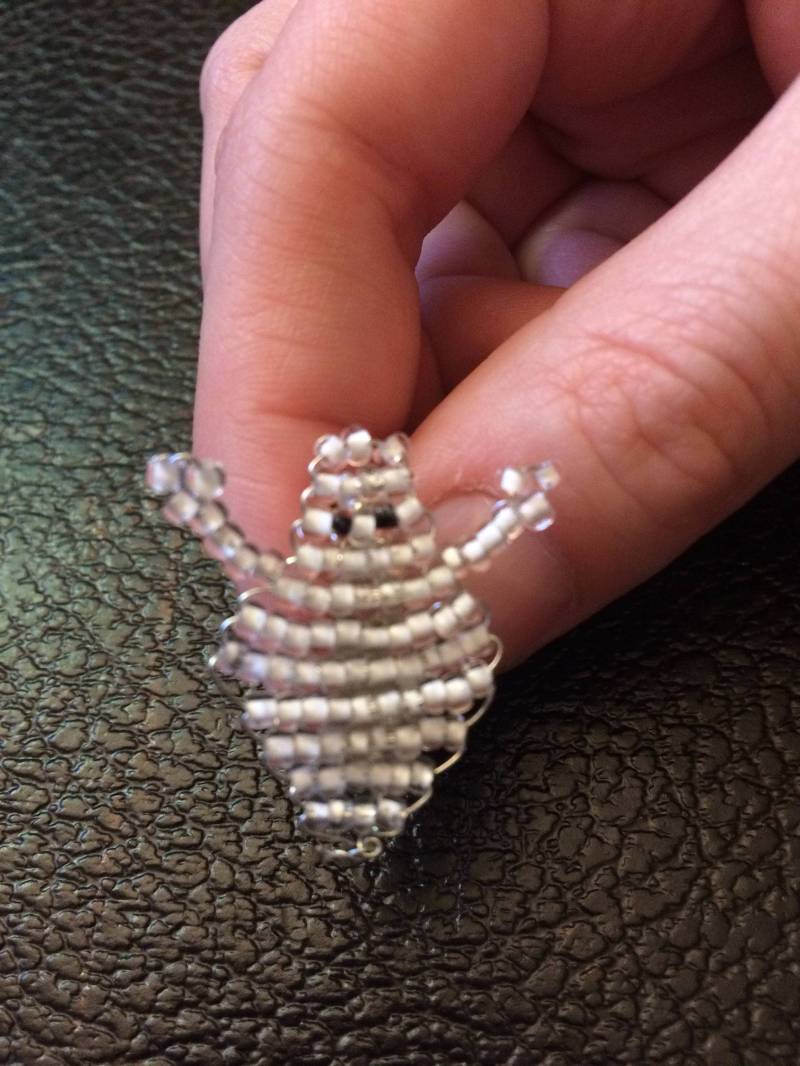 Gespenster Saatperlen Pin von SpiralBoundArts