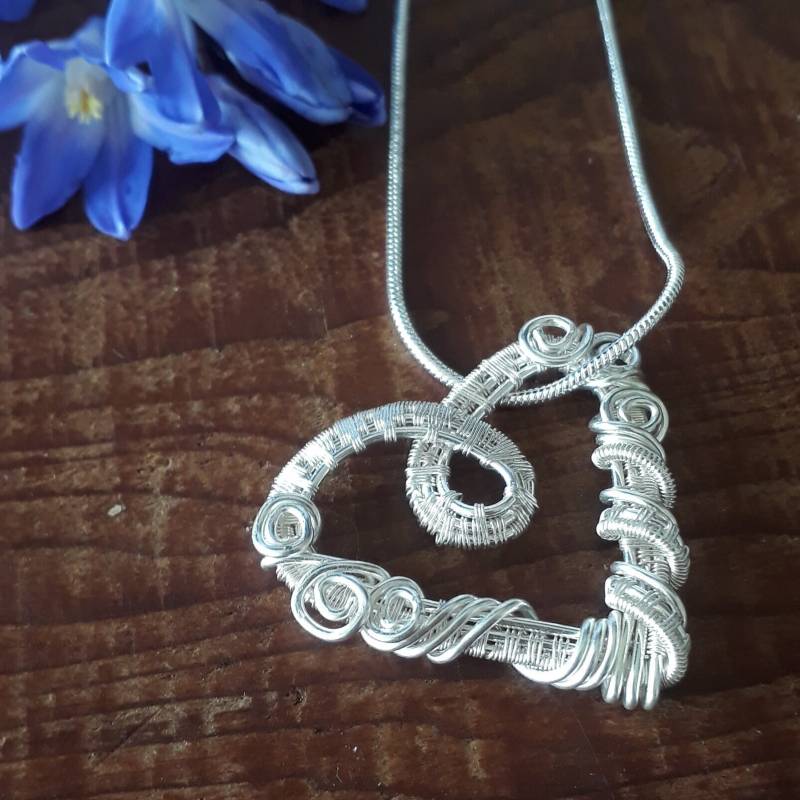 Herz Anhänger, Feinsilber Draht Eingewickelt Halskette, Geschenk Ideen Für Muttertag, Einzigartige Silber Schmuck, Frauen von SpiralesDargent