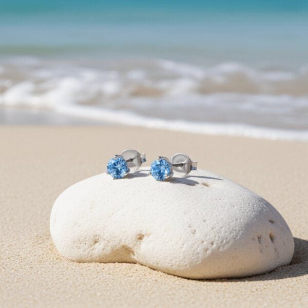 Spirit of Island Blauer Zirkon Ohrstecker | 925 Silber von Spirit of Island