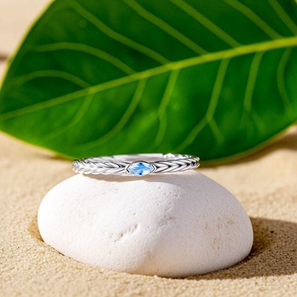 Spirit of Island Mondstein Solitär Ring | 925 Silber von Spirit of Island