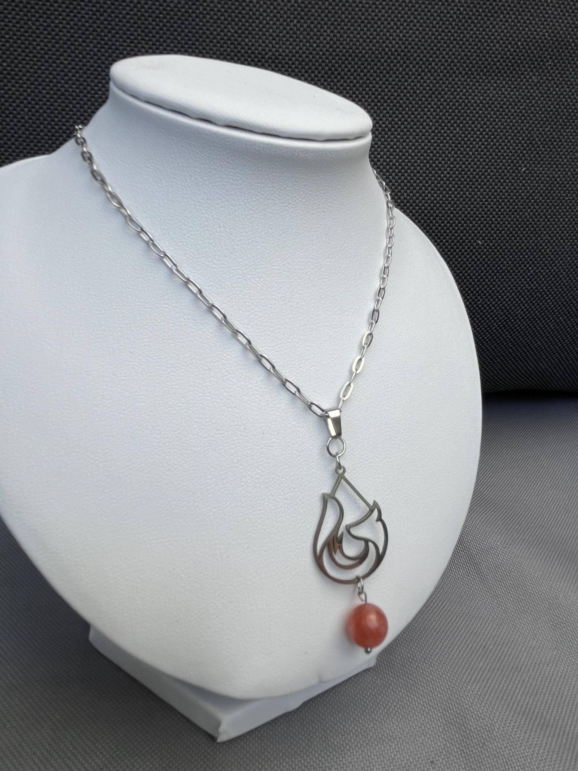 Waldgeflüster - Edelstahlkette Mit Fuchs-Charm Und Sonnensteinperle von SpiritAnimaDesign