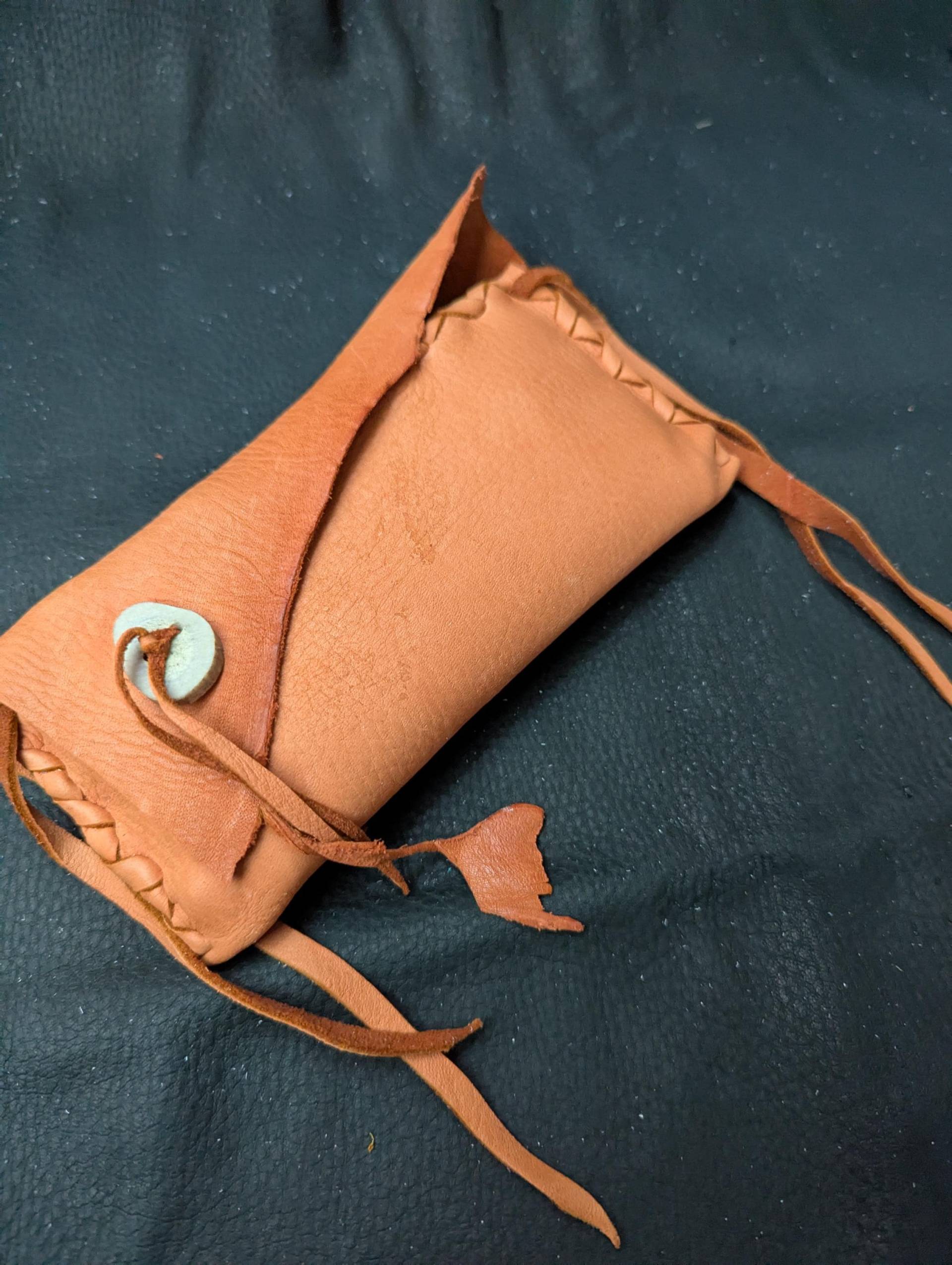 Hirschleder Tabakbeutel - Leder Clutch, Handytasche, Portemonnaie, Tabakbeutel, Medizin Tasche, Drehtabak von SpiritMedicines