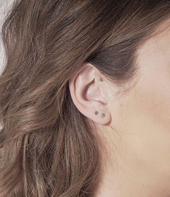 Geo Circle Stud - Nachhaltige Sterling Silber Handgefertigt in Kanada Umweltfreundlich Fairer Handel von SpiritOV