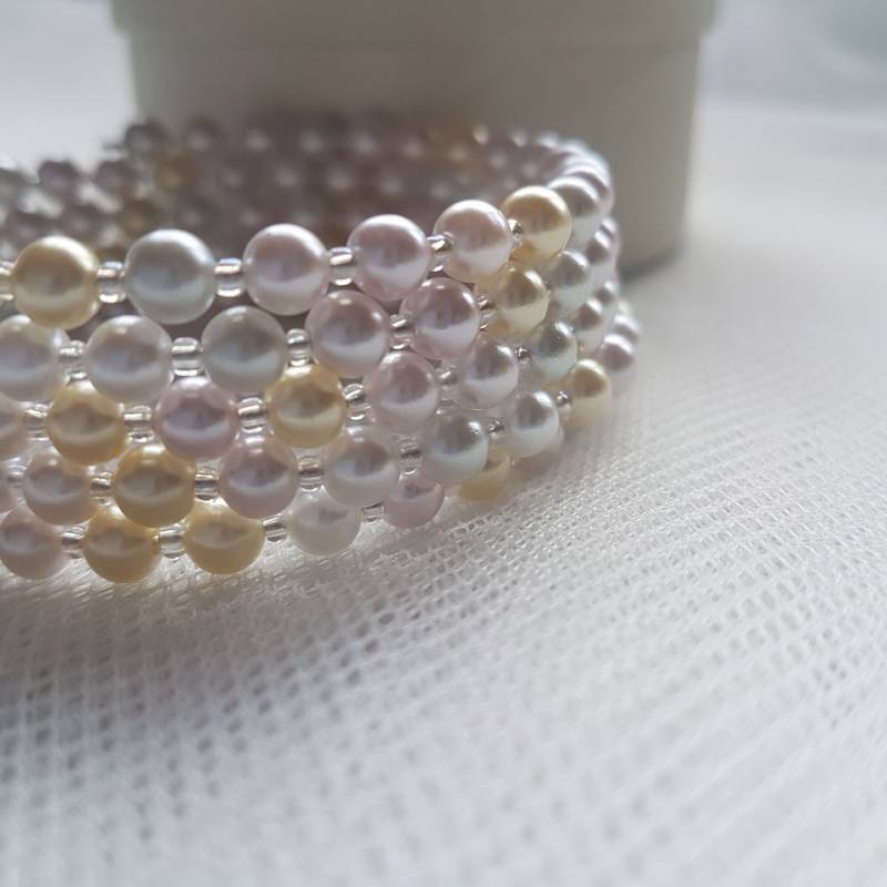 Handmade - Spirit Of Knockmany Maßgeschneidertes Vintage Faux Pearl Wire-Wrap Armband. Hochzeit Brautmode von SpiritofKnockmany