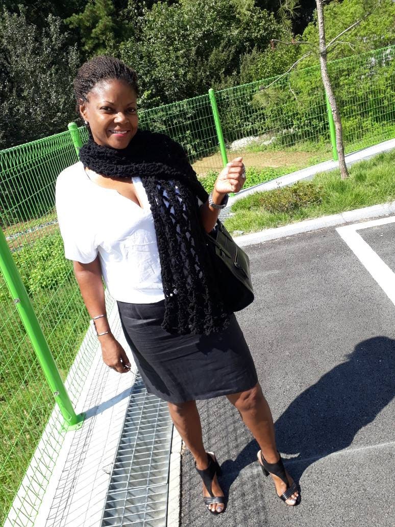 Schwarze Häkeln Wickeln/Schal von SpiritsCrochet