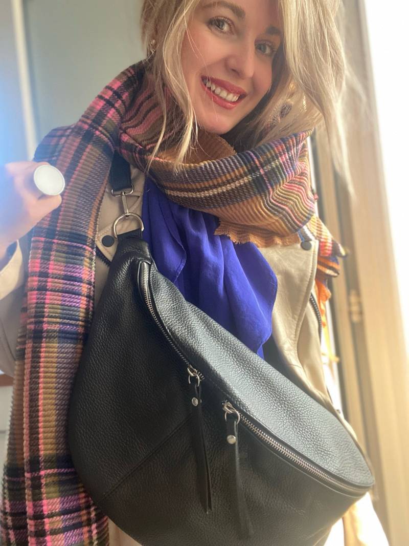 Ida Xxl Extra Große Leder Bauchtasche Bum Bag Umhängetasche Mit Karabinerhaken Large Leather Sling Fanny Pack Tasche Ledertasche von Spitzelein