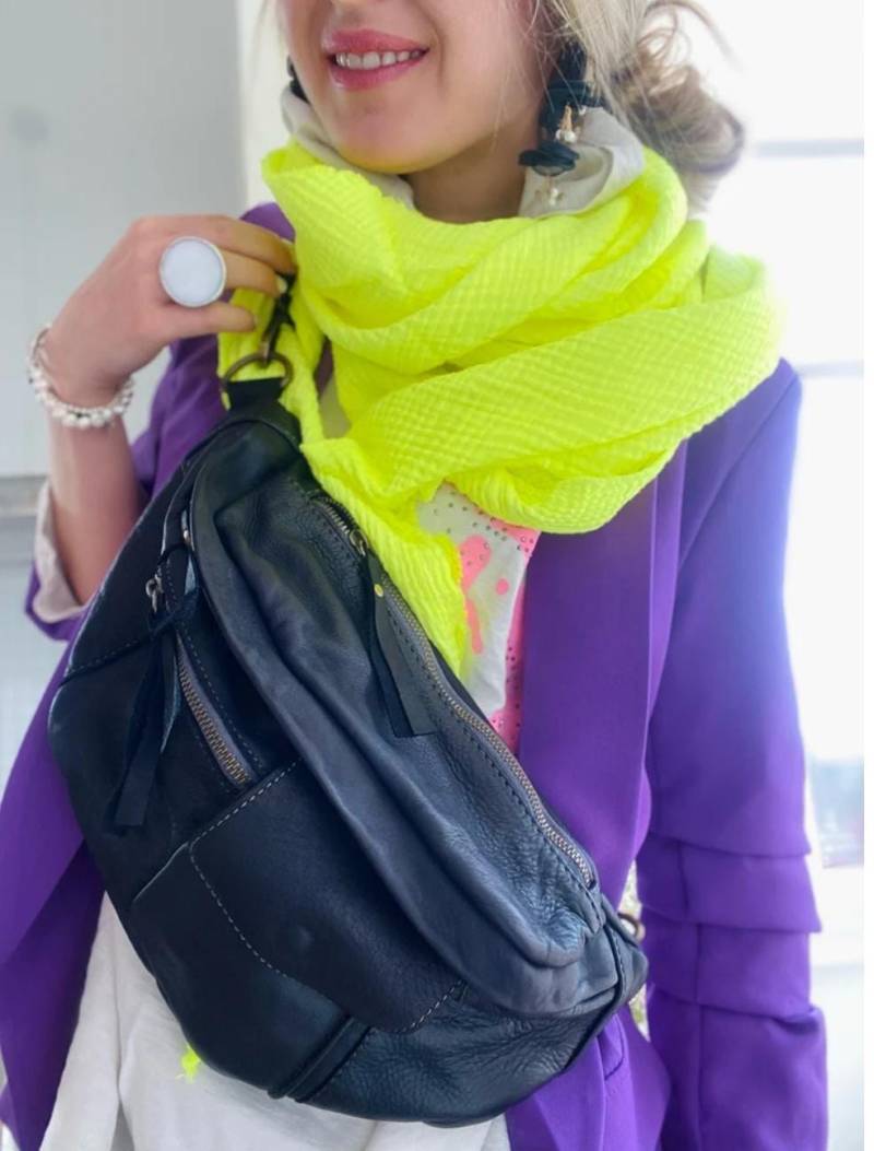 Volki Bag Großbody Umhängetasche Tasche Ledertasche Luxus Leder Super Soft Grossbodybag Stylisch Halfmoon Moon Personalisiert von Spitzelein