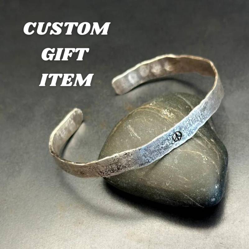 Armreif Silber Personalisierbar Peace Symbol 925Er Schmuck Mit Namen Geschenk Zur Geburt Für Vater von SpitzstockDE