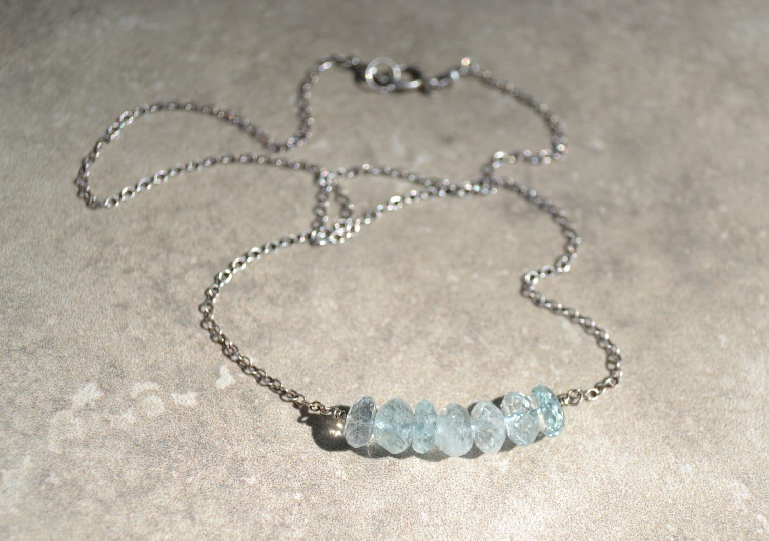 Aquamarin Kette, März Geburtsstein Geburtstag, Sterling Silber, Geschenk Für Sie, Wunsch Von Splendorvendor Aquamarin Kette, März Geburtsstein Geburtstag, Sterling Silber, Geschenk Für Sie, Wunsch Von Splendorvendor von SplendorVendor