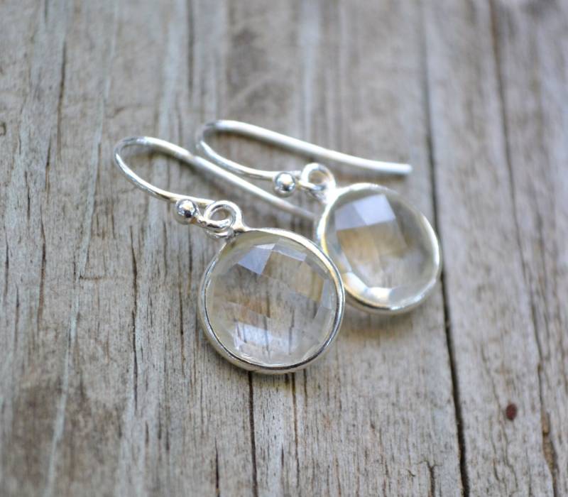 Facette Crystal-Quarz-Ohrringe Mit Sterling Silver Ear Wire-Dangle Ohrringe-Einfach Klassisch-Eiszapfen Von Splendorvendor Facette Crystal-Quarz-Ohrringe Mit Sterling Silver Ear Wire-Dangle Ohrringe-Einfach Klassisch-Eiszapfen Von Splendorvendor von SplendorVendor