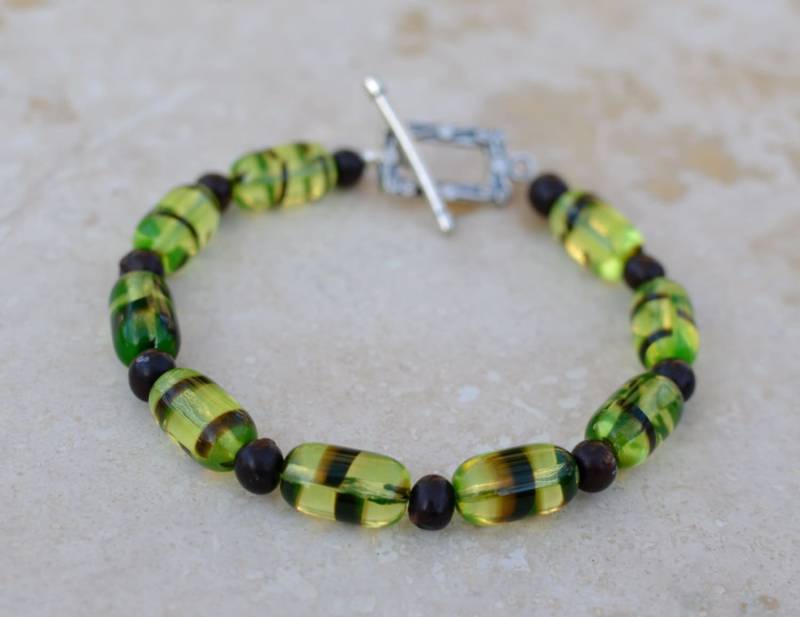 Lemon Lime Und Braune Glasperlen Mit Dunkelbraunen Achira Samen - Key Von Splendorvendor Lemon Lime Und Braune Glasperlen Mit Dunkelbraunen Achira Samen - Key Von Splendorvendor von SplendorVendor