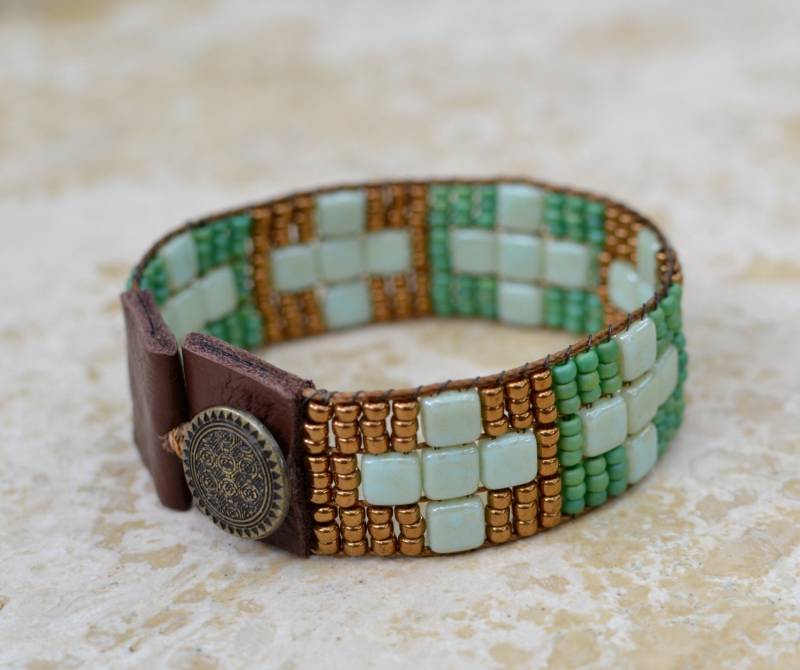 Loomed Perlen Armband - Sundance Stil Handwerker Schmuck Kupfer Und Türkis Crisscrossed Von Splendorvendor Loomed Perlen Armband - Sundance Stil Handwerker Schmuck Kupfer Und Türkis Crisscrossed Von Splendorvendor von SplendorVendor