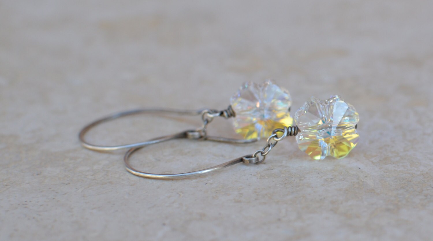 Rock Der Kleeblatt - Swarovski Kristall Ab Ohrringe Mit Handgefertigten Sterling Silber Ohrwirte Von Splendorvendor Rock Der Kleeblatt - Swarovski Kristall Ab Ohrringe Mit Handgefertigten Sterling Silber Ohrwirte Von Splendorvendor von SplendorVendor