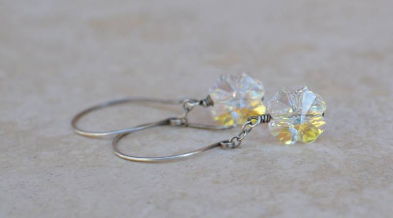 Rock Der Kleeblatt - Swarovski Kristall Ab Ohrringe Mit Handgefertigten Sterling Silber Ohrwirte Von Splendorvendor Rock Der Kleeblatt - Swarovski Kristall Ab Ohrringe Mit Handgefertigten Sterling Silber Ohrwirte Von Splendorvendor von SplendorVendor