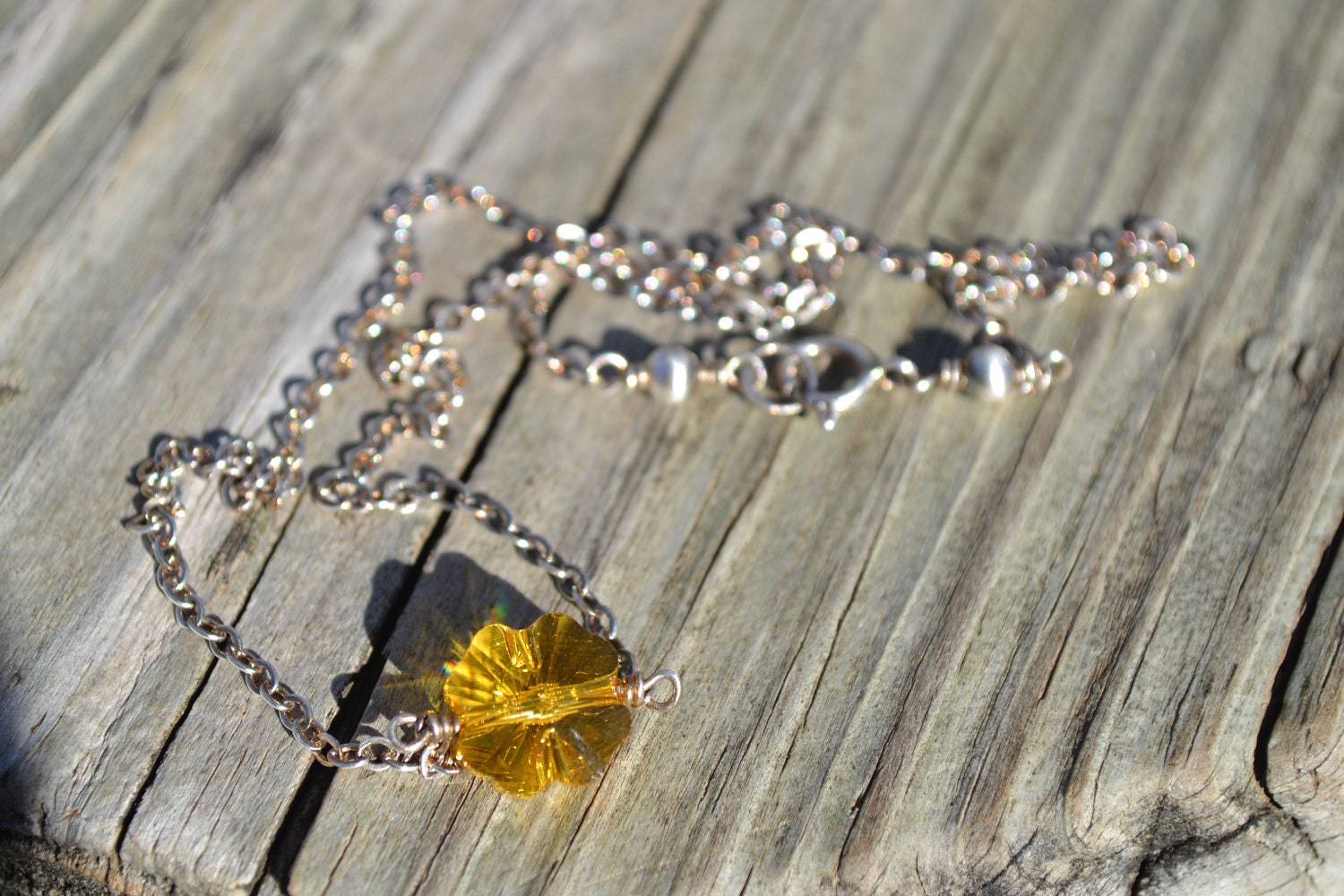 Rock The Shamrock - Sonnenschein Gelb Swarovski Kristall Kleeblatt Halskette Mit Antizess Sterling Silber 18 Zoll Kette Von Splendorvendor Rock The Shamrock - Sonnenschein Gelb Swarovski Kristall Kleeblatt Halskette Mit Antizess Sterling Silber 18 Zoll Kette Von Splendorvendor von SplendorVendor