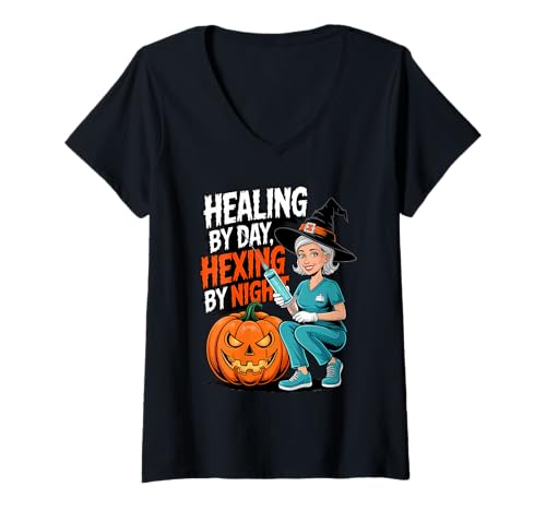 Damen Healing by Day, Hexing by Night Nurses Witchews Halloween T-Shirt mit V-Ausschnitt von Spooky Candy Pumpkin Squad