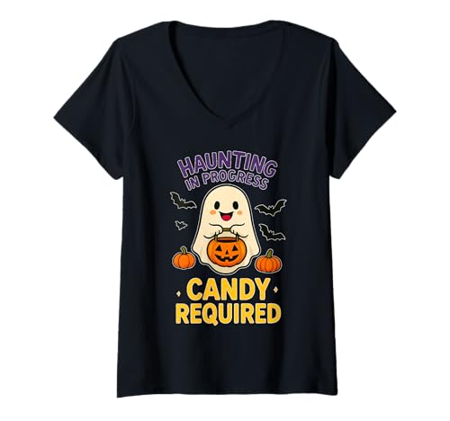 Damen Lustiges Geister-Halloween - Haunting In Progress Candy Required T-Shirt mit V-Ausschnitt Damen Lustiges Geister-Halloween - Haunting In Progress Candy Required T-Shirt mit V-Ausschnitt von Spooky Candy Vibes