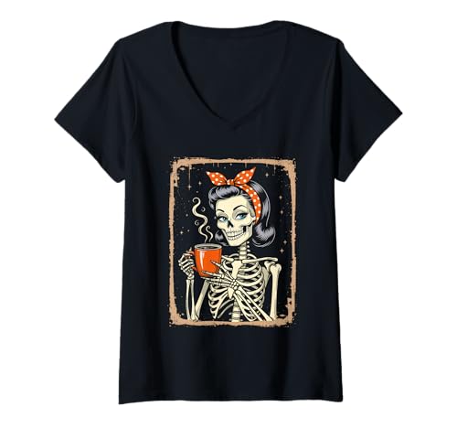 Damen Vintage Skelett Trinken Kaffee Halloween Frauen T-Shirt mit V-Ausschnitt Damen Vintage Skelett Trinken Kaffee Halloween Frauen T-Shirt mit V-Ausschnitt von Spooky Coffee Lovers Halloween
