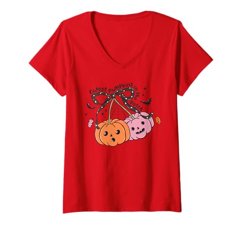 Damen Süßeste Kürbisse im Patch Lustiger Halloween Kürbis Fall T-Shirt mit V-Ausschnitt von Spooky Cute Ghost Halloween Squad Matching Apparel