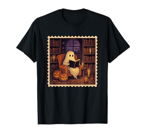 Gemütliches Geisterlesen mit Kürbissen und Kerzen T-Shirt Gemütliches Geisterlesen mit Kürbissen und Kerzen T-Shirt von Spooky Ghostly Halloween Library Vibes