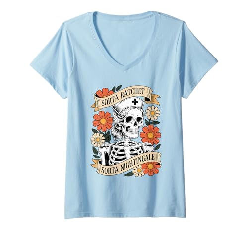 Damen Krankenschwester Sorta Ratsche Sorta Nachtigall Skelett Halloween T-Shirt mit V-Ausschnitt Damen Krankenschwester Sorta Ratsche Sorta Nachtigall Skelett Halloween T-Shirt mit V-Ausschnitt von Spooky Scrubs