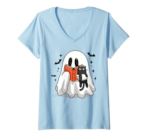 Damen Niedlicher Geist liest mit schwarzer Katze Halloween Cartoon Fall T-Shirt mit V-Ausschnitt von Spooky Season Cat and Ghost Graphic Shirt Co.