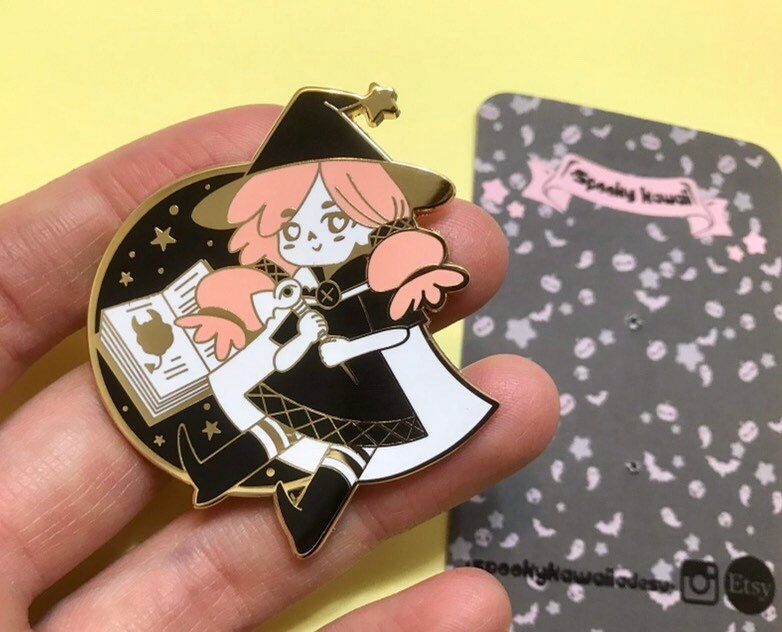Little Kawaii Witch Hard Emaille Pin Little Kawaii Witch Hard Emaille Pin von Spookykawaiiadesu