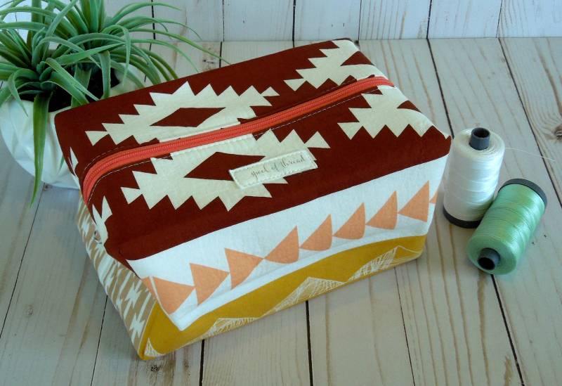 Rost Und Korallen Azteken Große Box-Beutel von SpoolofThreadDesigns