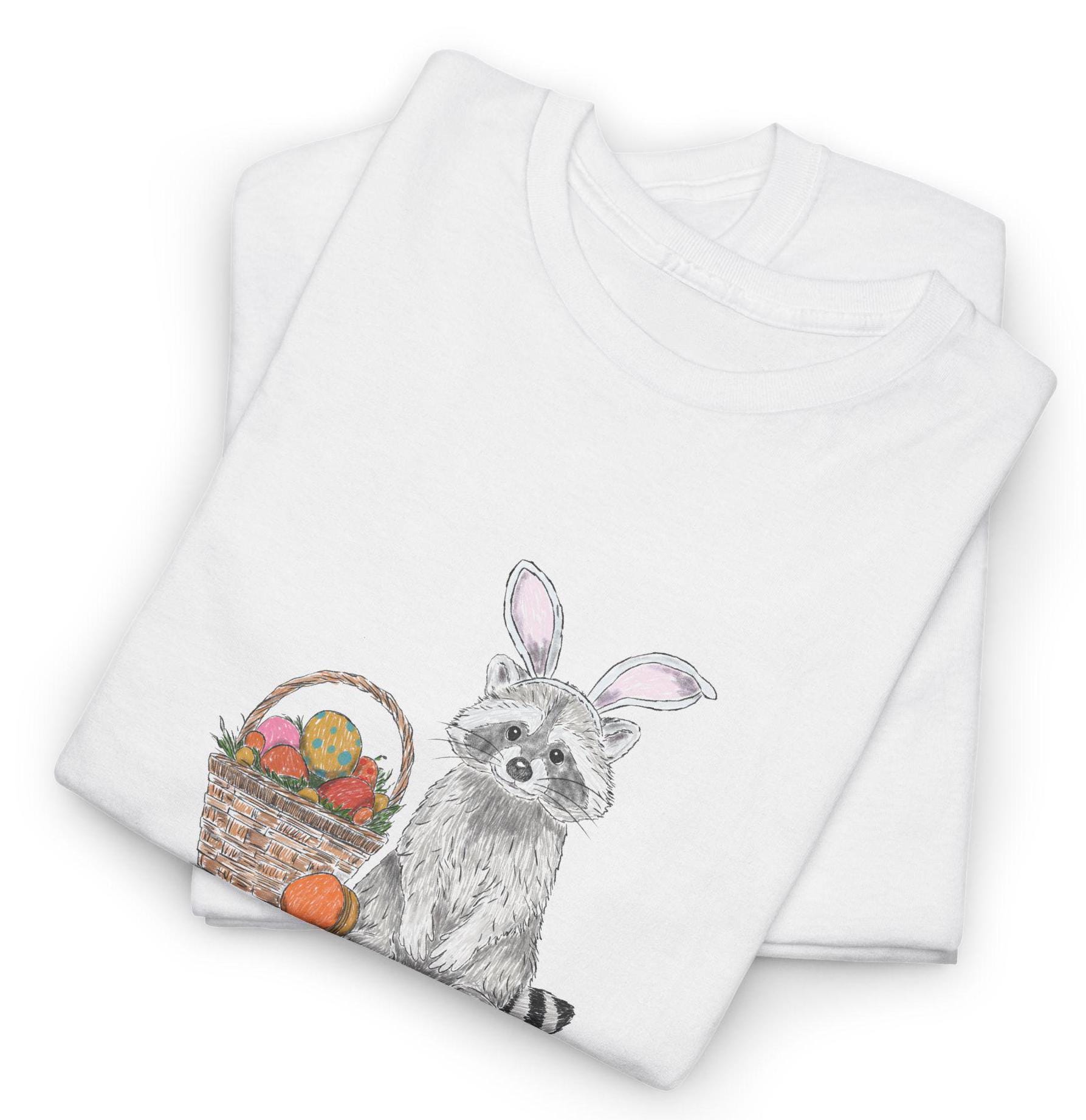 Oster T-Shirt Mit Waschbär - Schlurpi Der Hasenohren & Osternest Exklusives Design, Unisex T Shirt Oster T-Shirt Mit Waschbär - Schlurpi Der Hasenohren & Osternest Exklusives Design, Unisex T Shirt von SpoonfulArtistic