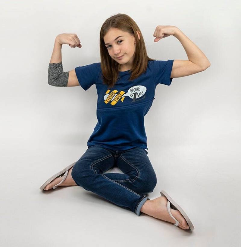 Blaues Spoonie Life G-Tube Zip-Shirt, Tummy Access T-Shirt, Diagonaler Bauch-Reißverschluss Teen/Erwachsene Tubie Shirt Final Sale Blaues Spoonie Life G-Tube Zip-Shirt, Tummy Access T-Shirt, Diagonaler Bauch-Reißverschluss Teen/Erwachsene Tubie Shirt Final Sale von SpoonieThreads