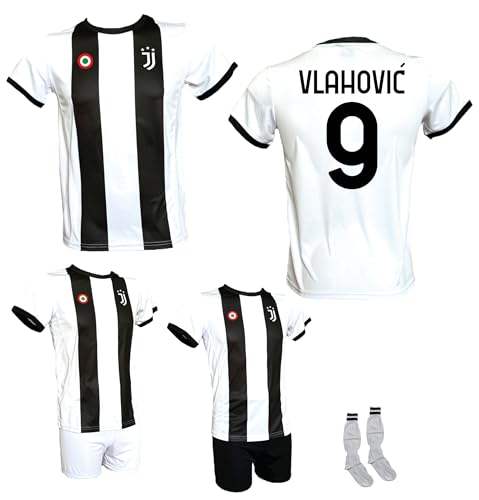 Sportbaer Fußballtrikot Vlahovic 28 Saison 2021/2022 Autorisierte Replik für Kinder und Erwachsene. Wählen Sie aus, wenn Sie Shorts Schwarz oder Weiß und Stutzen hinzufügen von Sportbaer