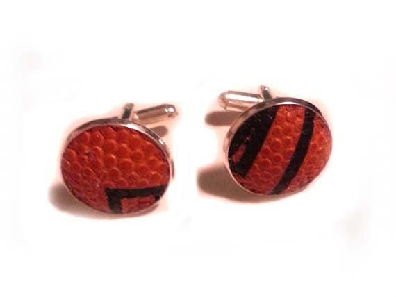 Basketball Manschettenknöpfe - Handgefertigte Aus Ein Echtes Leder-Basketball von SportsCufflinks