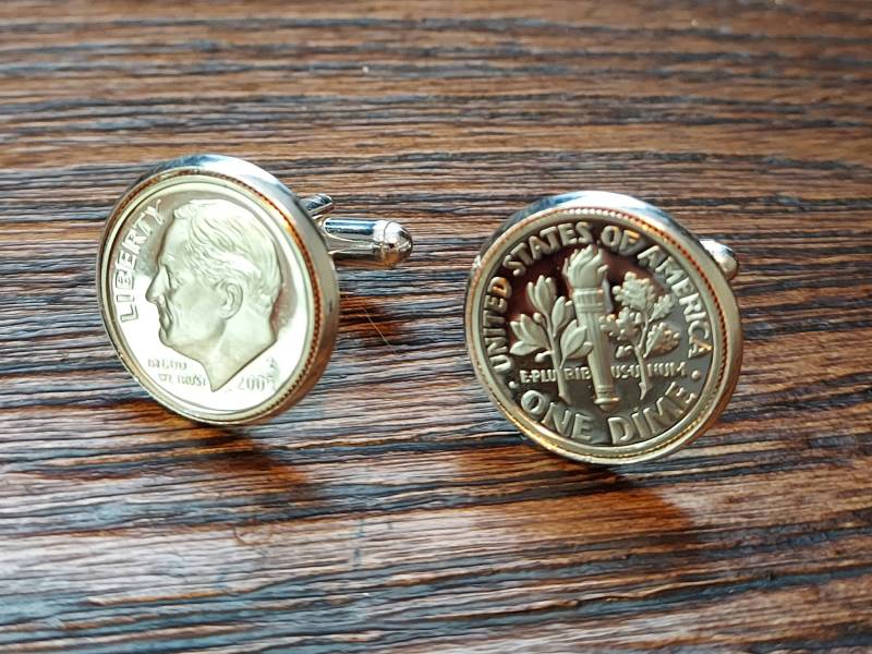 Dime Manschettenknöpfe - "Dime In" Diamant Wortspiel Sale von SportsCufflinks