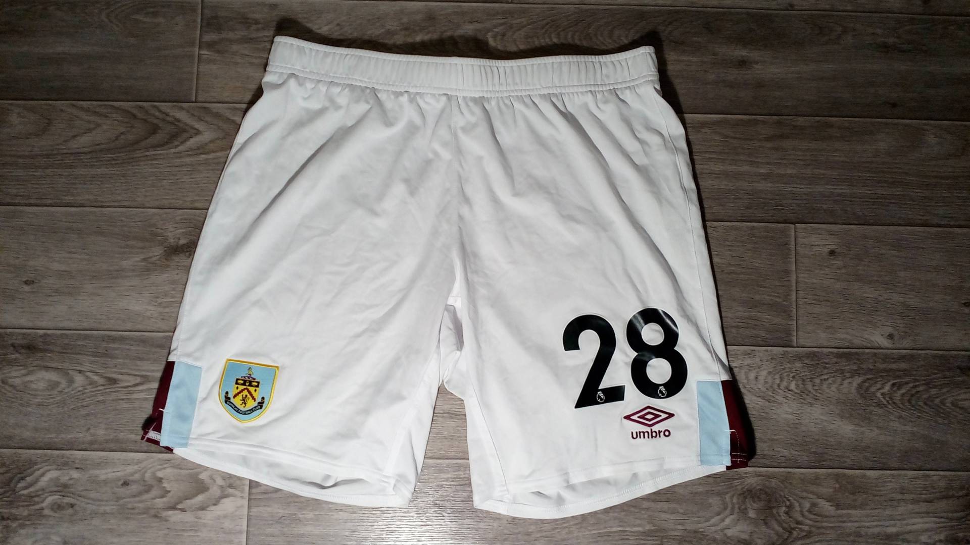 Burnley Fc Bfc Clarets England Umbro 2019/20 #28 Kevin Long Weiß Dünn Sommer Herren Sport Fußball Uniform Shorts Jersey Gr. Xl von SportsVintageStuff