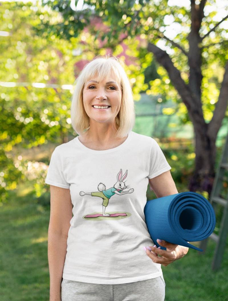 Lustiger Pilates Hase T-Shirt | Damen Sportyanimals von SportyAnimals
