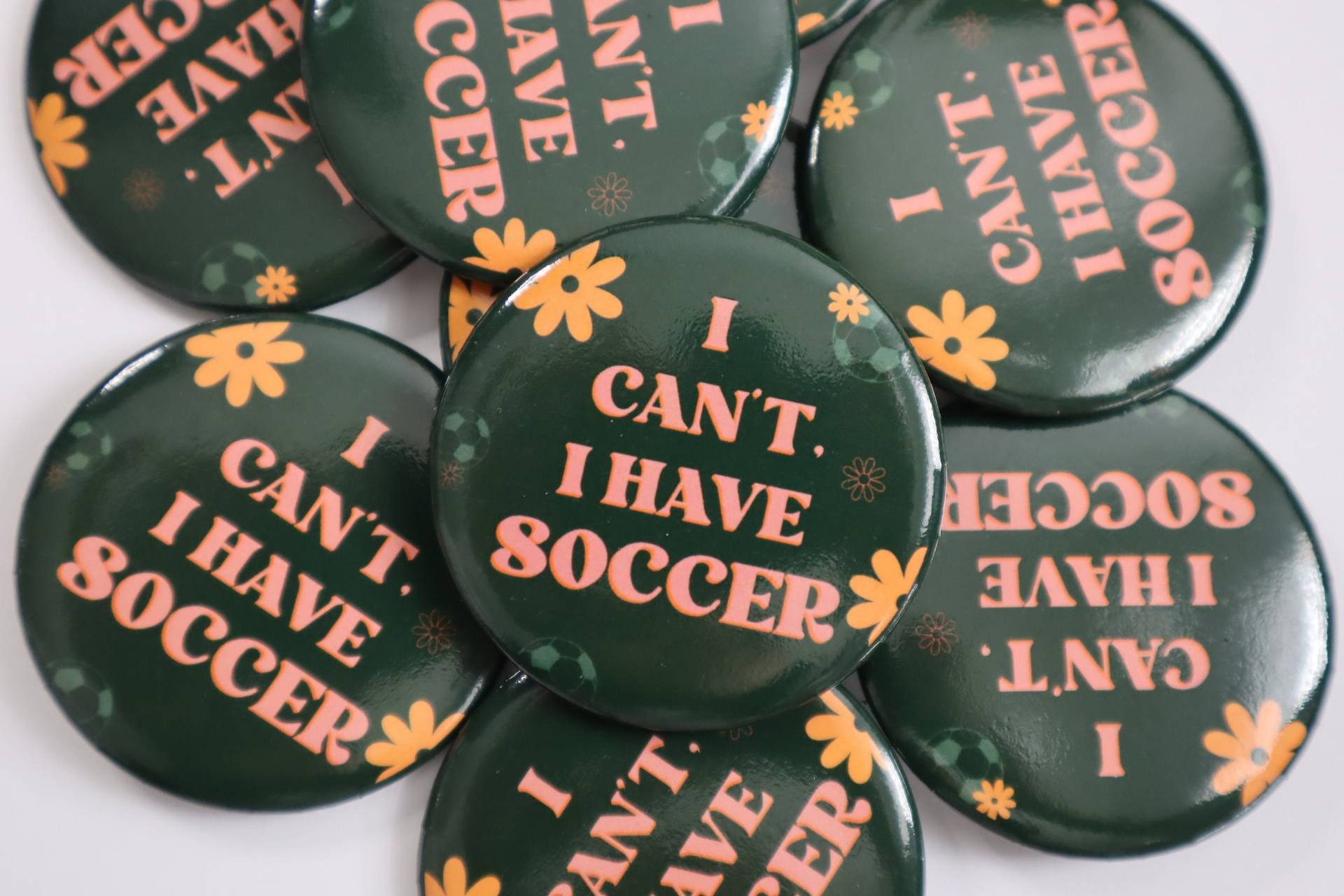 Ich Kann Nicht Fußball Haben Pin | Pins Für Rucksäcke Mädchen Sport Button Geschenk Fußball-Trainer von SportyBabess