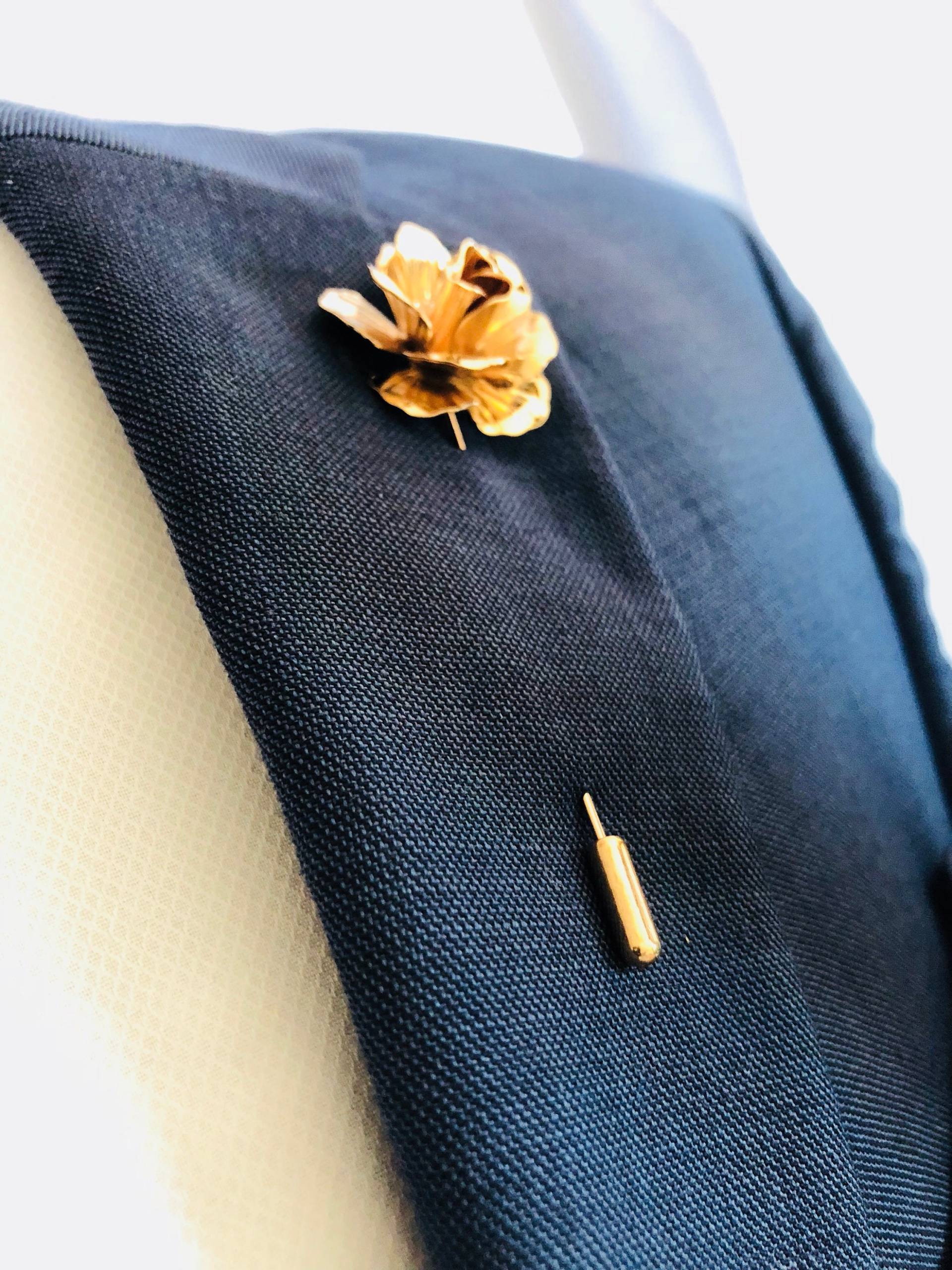 Anstecknadel Rose Blume Gold Metal Hochzeitsstecknadel Anstecknadel Rose Blume Gold Metal Hochzeitsstecknadel von SpotOnUS