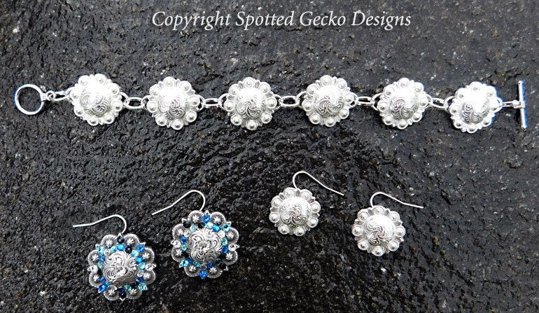 Concho Armbänder Schmuck Kupfer Uga Dawgs Atlanta Hawks Swarovski Kristalle Knebelverschluss Silber Handmade Unikat von SpottedGeckoDesigns