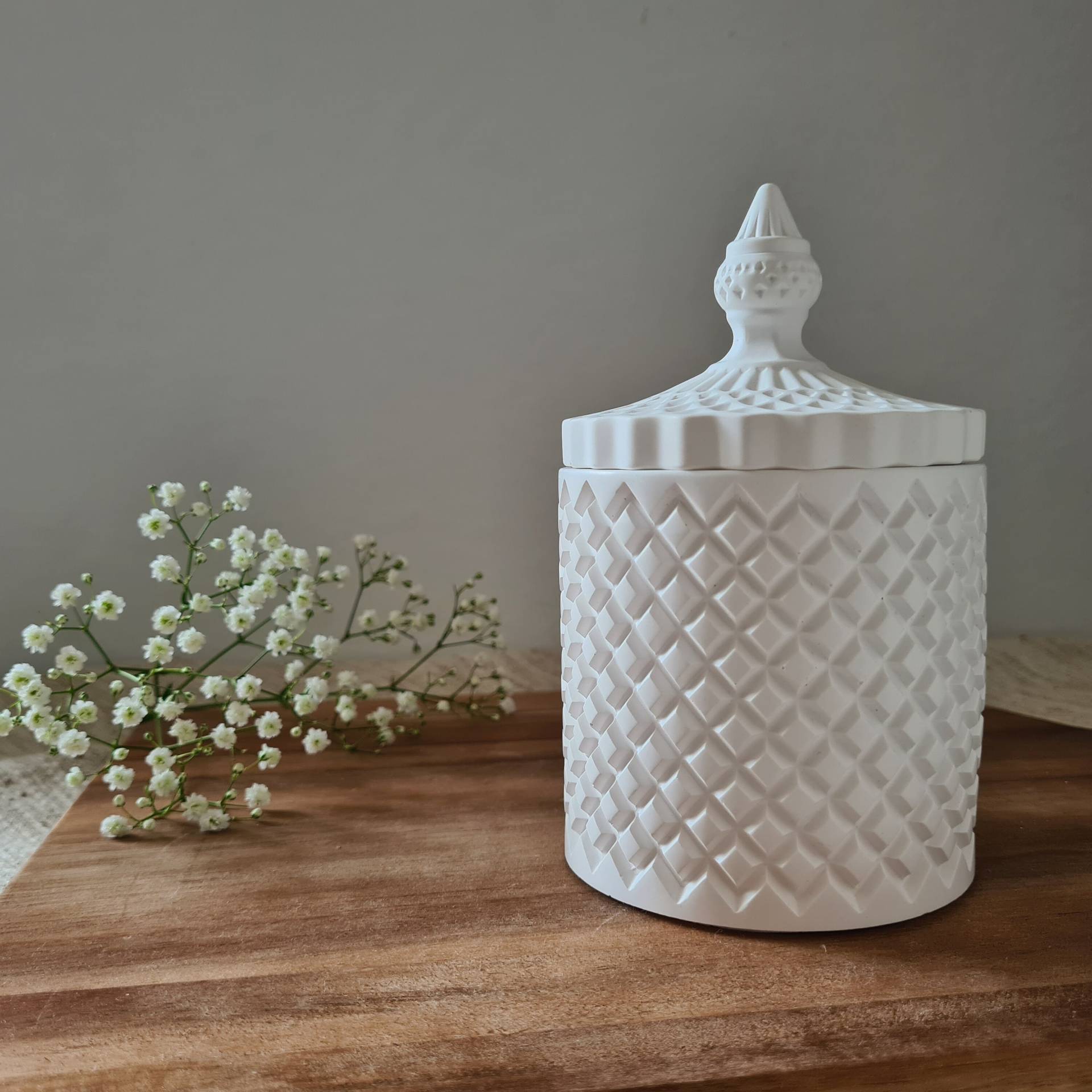 Raysin Schmuckkästchen, Dekorative Runde Schmuckdose, Schmuck Aufbewahrung Für Ketten, Moderne Deko Skandi Stil, Handmade Dose, Weiß von Spreefeder