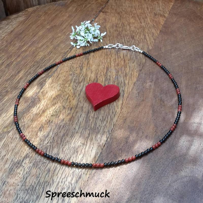 Zarte Perlenkette/Obsidian Schmuck Damen Halskette Für Frauen Goldobsidian & Roter Jaspis 2 Mm Und Sterling Silber von Spreeschmuck