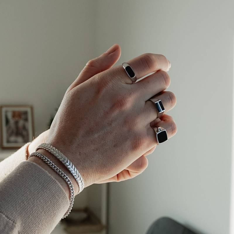 Set aus Ringen mit Onyx Stein von Sprezzi