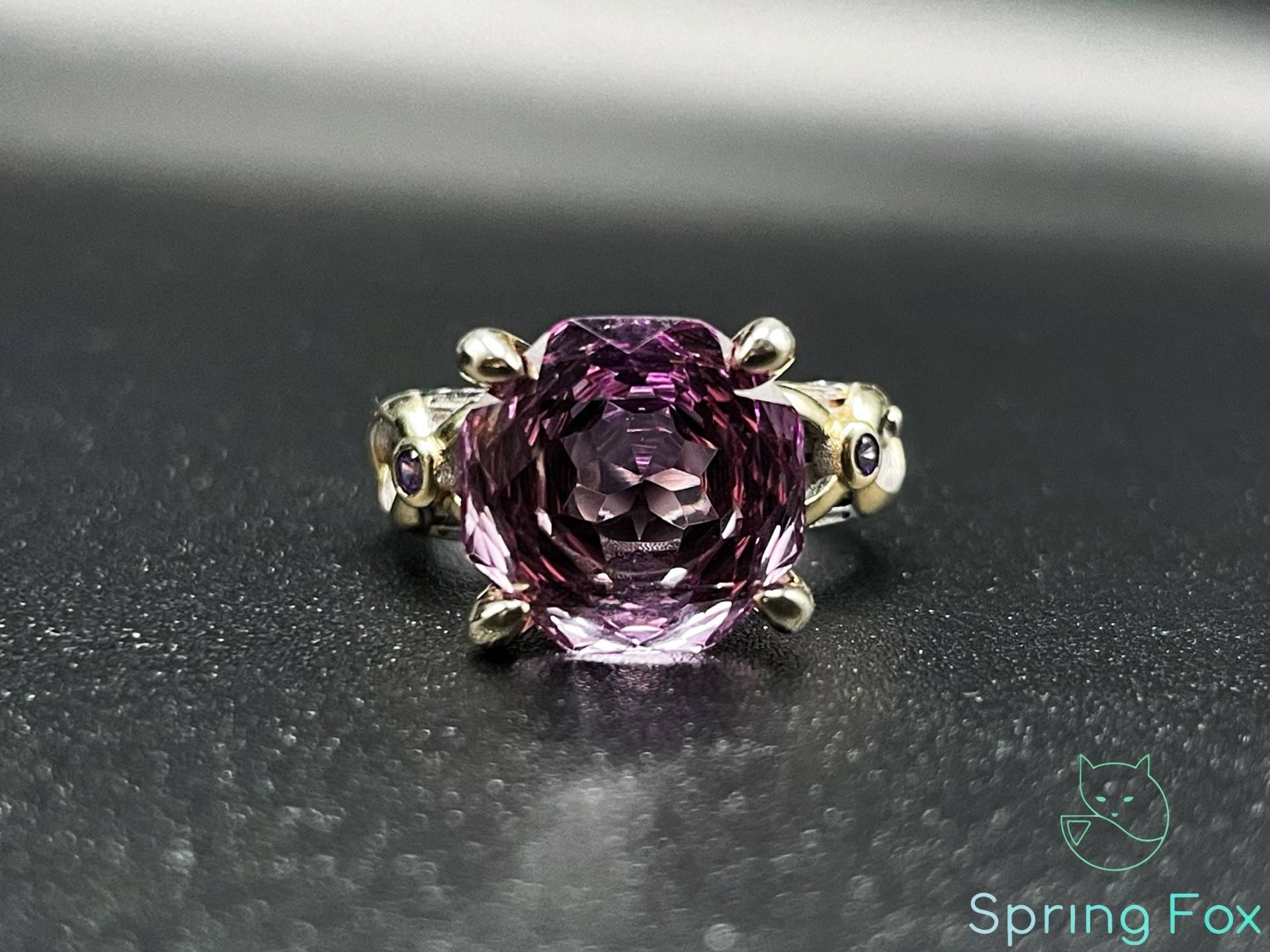 Natürlicher Amethyst Ring 925 Sterling Silber Mit Golddetails Verstellbar Statement High Quality Heilstein Edelstein Chakra Healing von SpringFoxHandMade