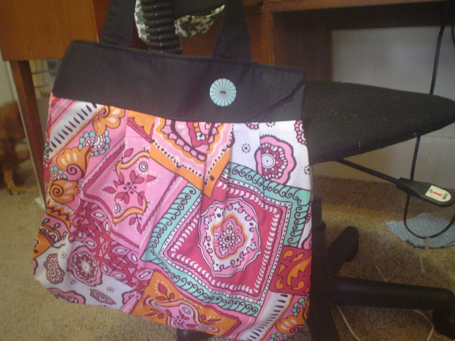 Awesome Handgemachte Handtasche Blumenmuster Buntfarben Awesome Handgemachte Handtasche Blumenmuster Buntfarben von SpringJunktion