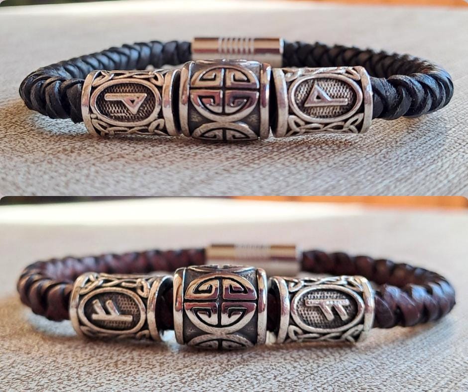Armband Für Männer Braun Oder Schwarz Mit Runenperlen Armband Für Männer Braun Oder Schwarz Mit Runenperlen von SpringtimeArmbaender