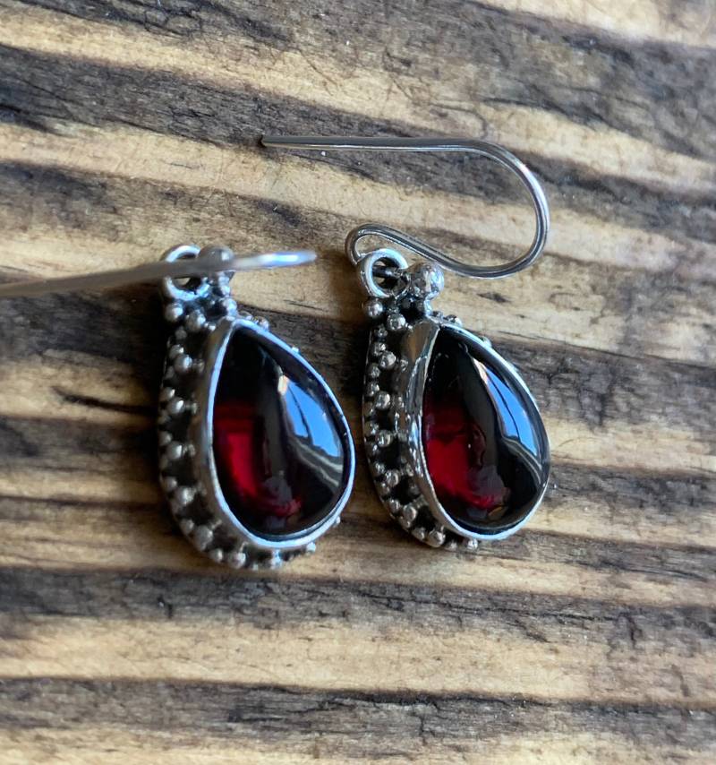 Granat Ohrringe, Silber Boho Teardrop Sterling Januar Geburtsstein von Springwaves