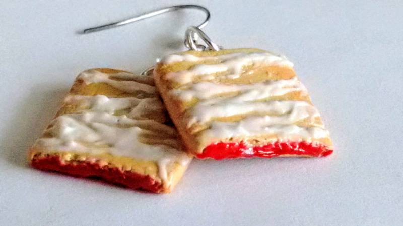 Erdbeere Toaster Strudel Ohrringe - Miniatur Essen Schmuck Unedible Schmuck, Frühstück Kinder Gebäck, Fake Food von SprinkleCake
