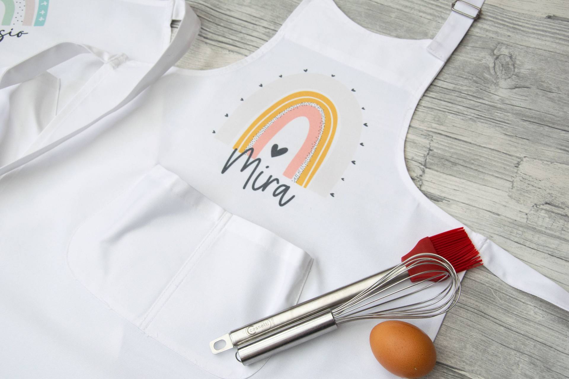 Kochschürze Personalisiert Für Kinder | Geburtstagsgeschenk Geschenksidee Weihnachtsgeschenk Kochen Küche Kinderschürze Mit Namen Kochschürze Personalisiert Für Kinder | Geburtstagsgeschenk Geschenksidee Weihnachtsgeschenk Kochen Küche Kinderschürze Mit Namen von SprinkleandStyleShop