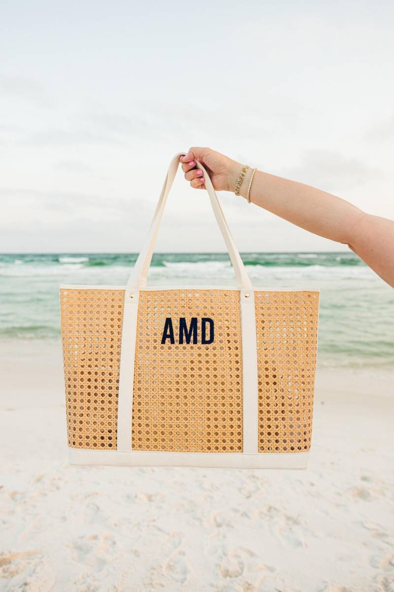 Gesticktes Monogramm Cane Tote von SprinkledWithPink