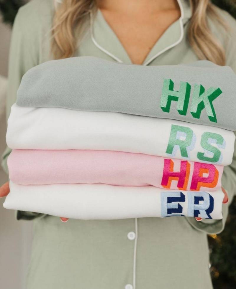 Gesticktes Schatten-Monogramm-Sweatshirt // Monogramm-Sweatshirt, Monogramm-Geschenk, Personalisiertes Monogramm, Monogramm-Pullover von SprinkledWithPink