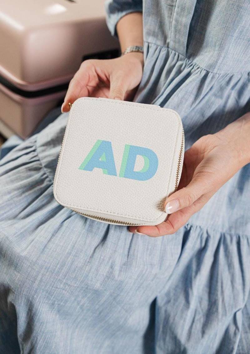 Shadow Monogram Schmuckschatulle Mit Beuteln // Für Die Brautjungfer von SprinkledWithPink